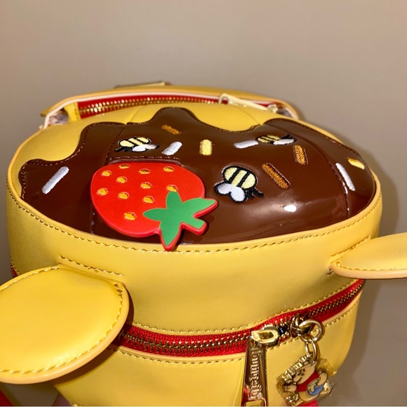 Loungefly Winnie the Pooh Ice Cream Backpack New - Picture 9 of 14